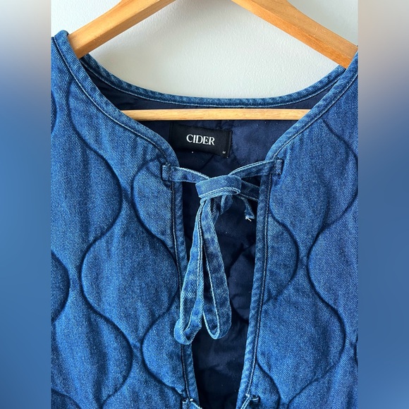 CIDER Quilted Blue Denim Tie Front Vest Women’s Medium Cropped Boxy Fit -western - Picture 4 of 7